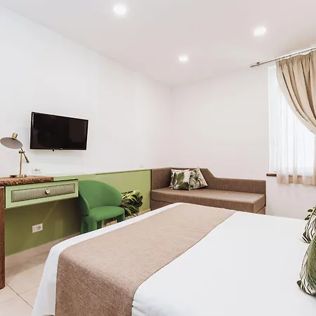 Boutique 186 Σορέντο
